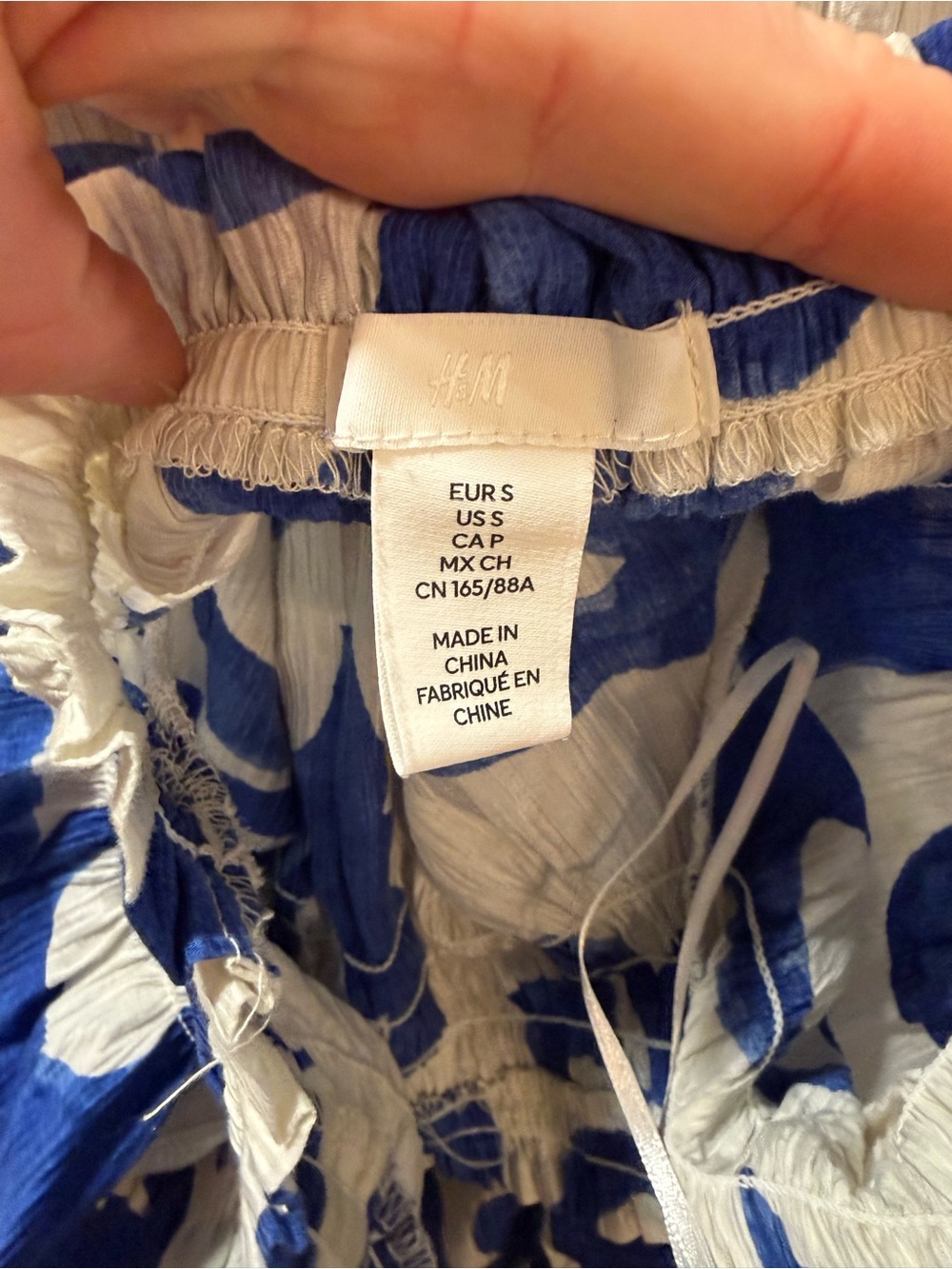 H&M White Off-Shoulder Dress with Royal Blue Swirl Print - Picture 8 of 8